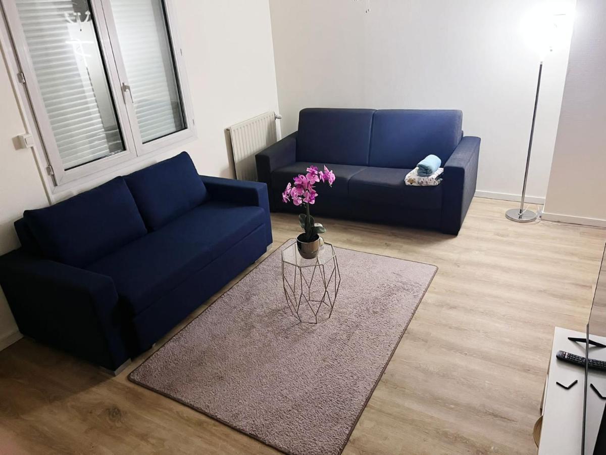 Logement Entier Chambre+Salon + Jardin & Terrasse Les Ulis Exterior foto