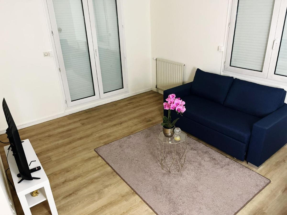 Logement Entier Chambre+Salon + Jardin & Terrasse Les Ulis Exterior foto